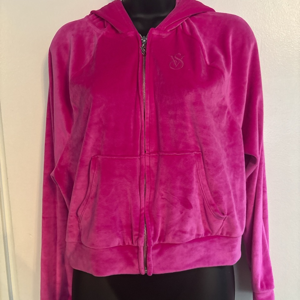 velour vs zip up
